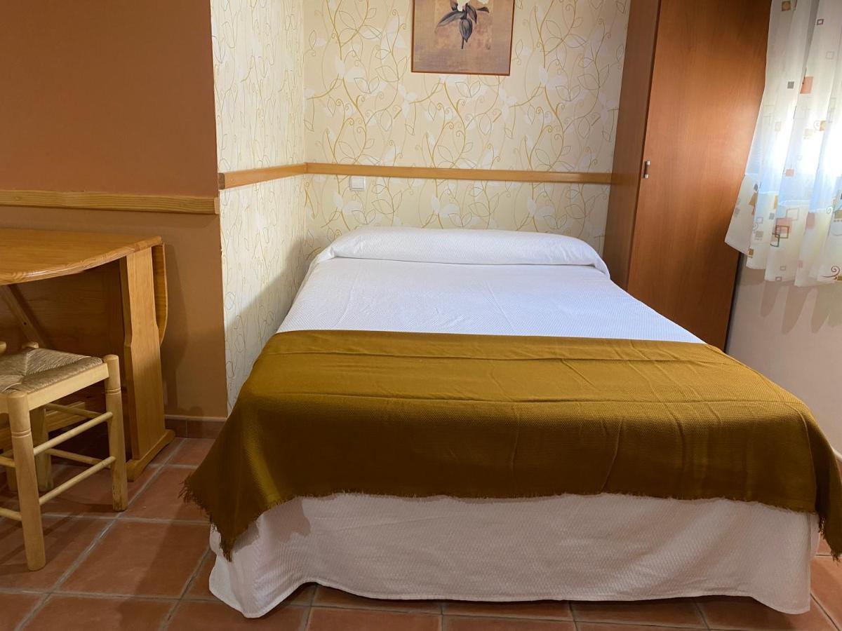 Apartamentos Rurales "La Fuentecilla" Banos De Montemayor Luaran gambar