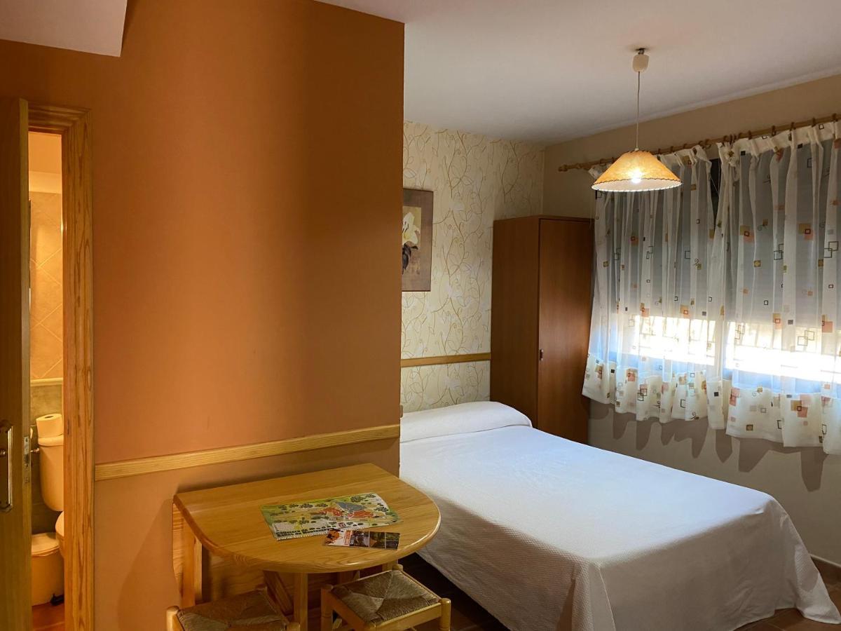 Apartamentos Rurales "La Fuentecilla" Banos De Montemayor Luaran gambar