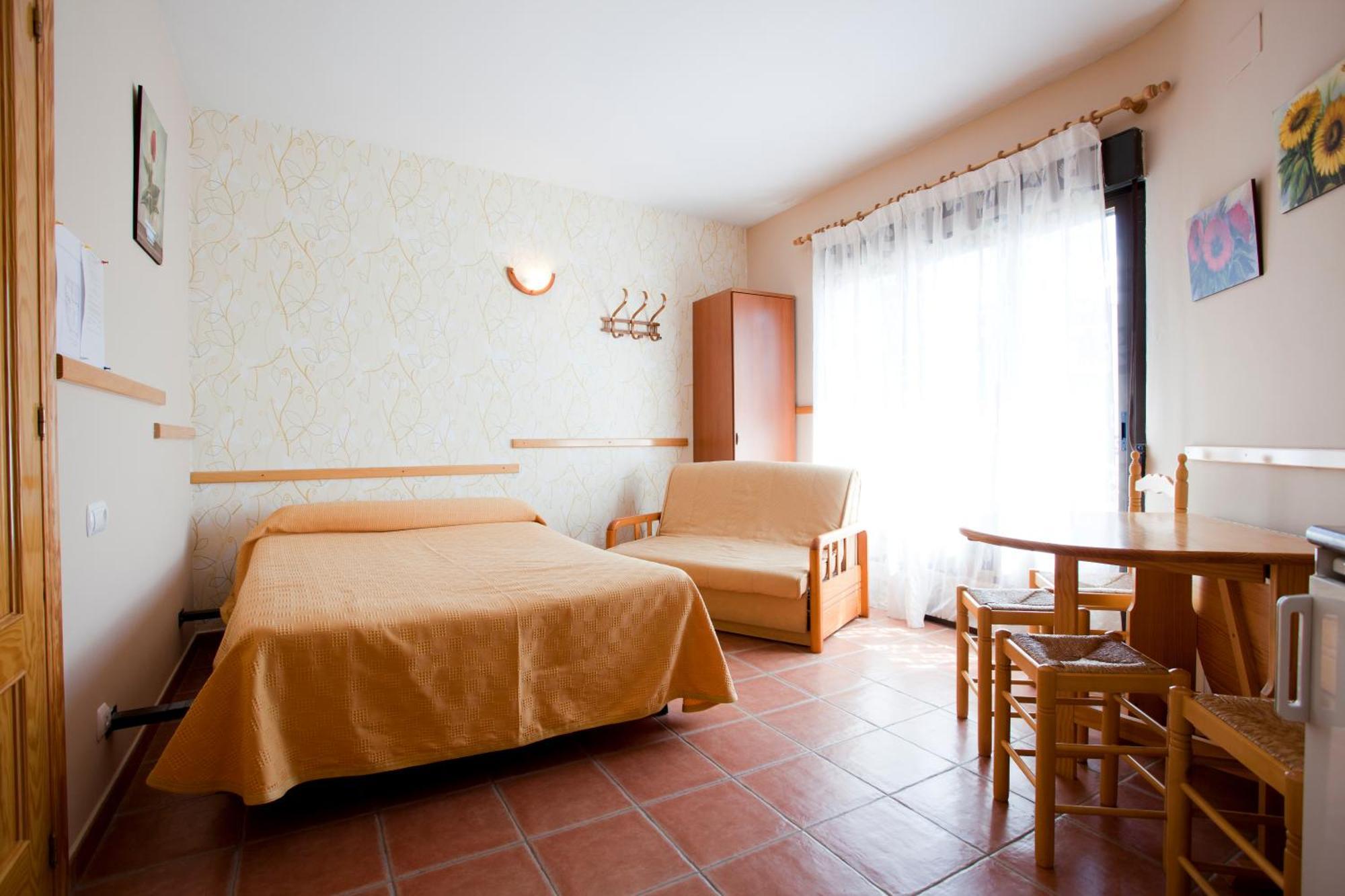Apartamentos Rurales "La Fuentecilla" Banos De Montemayor Luaran gambar