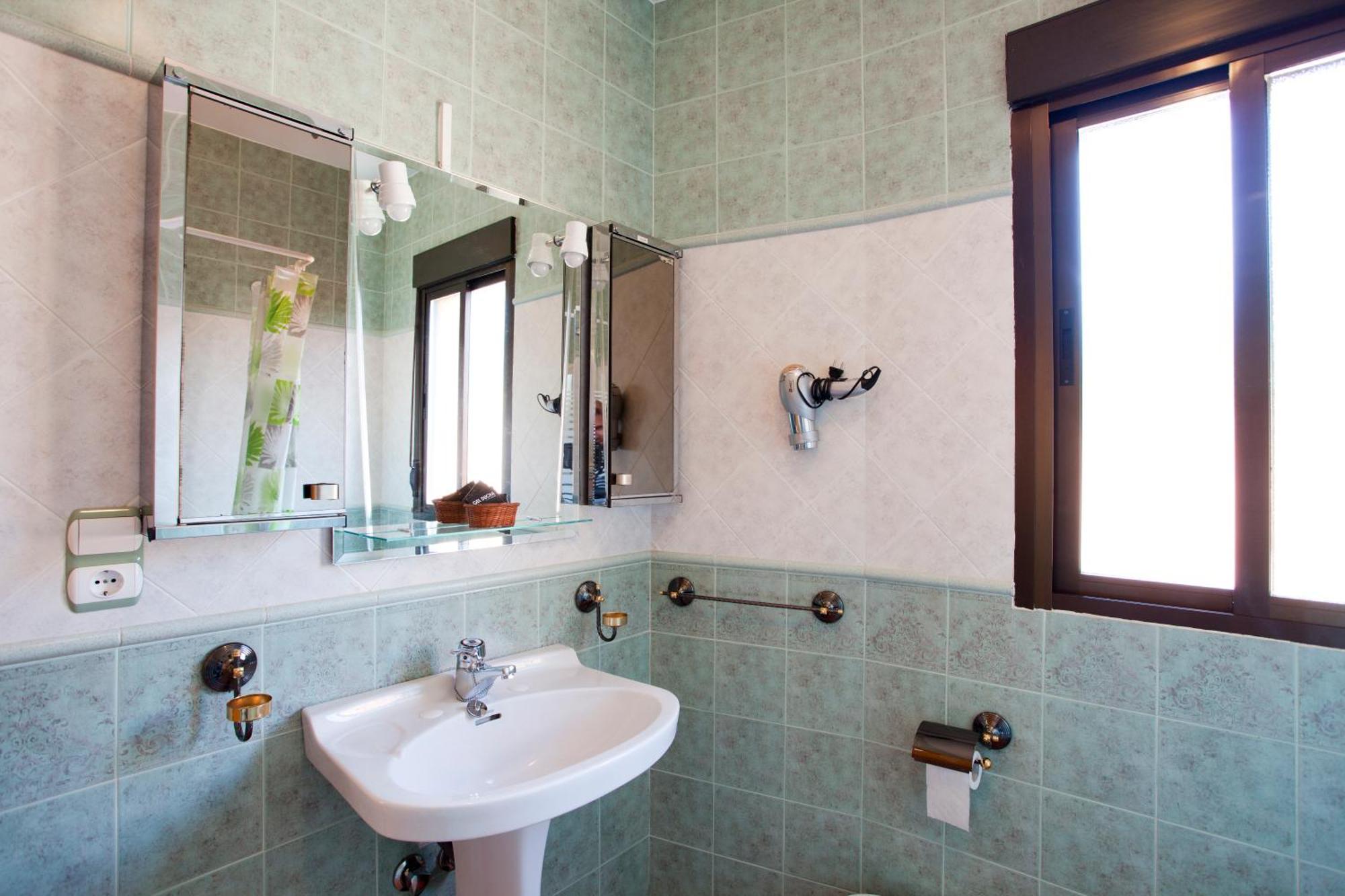 Apartamentos Rurales "La Fuentecilla" Banos De Montemayor Luaran gambar